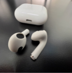 alt="Apple Airpods With Lightning Charging Case"